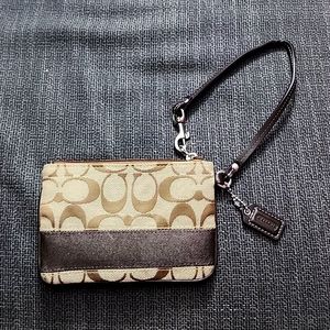 Coach wallet monogram like new brown